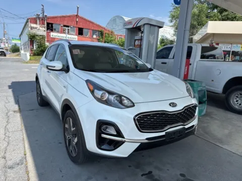 White 2020 Kia Sportage EX for sale in Frederick, MD