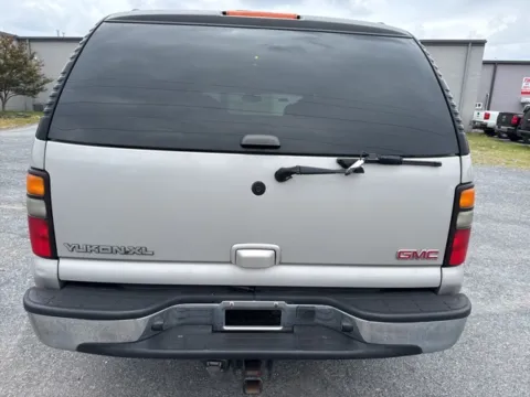More photos of 2005 GMC Yukon XL SLT 1500 at Hi Lo Auto Sales - Frederick - Route 40, MD