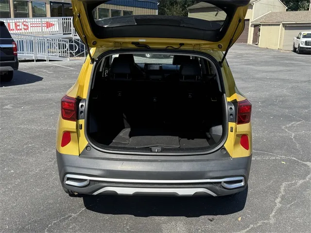 2021 Kia Seltos S photo 4