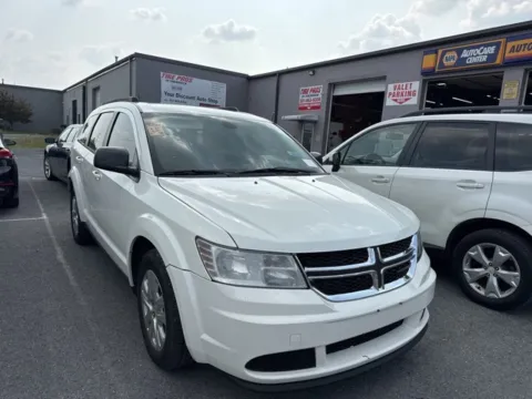 White 2018 Dodge Journey SE for sale in Frederick, MD