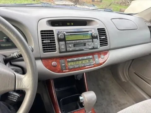 More photos of 2002 Toyota Camry XLE at Hi Lo Auto Sales - Frederick - Route 40, MD