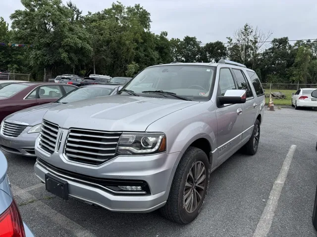 2017 Lincoln Navigator Select