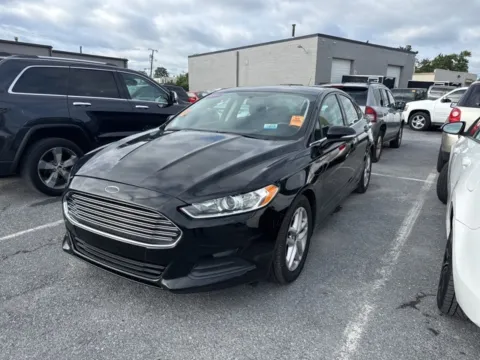 Black 2016 Ford Fusion SE for sale in Frederick, MD
