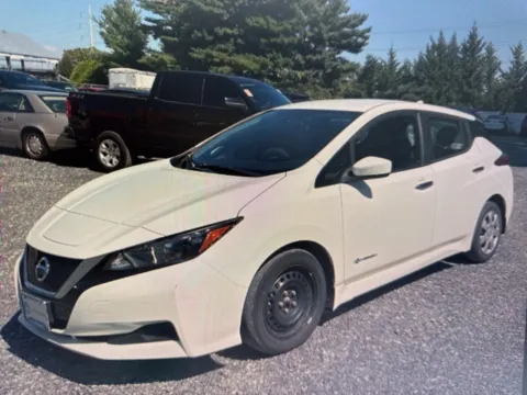 White 2018 Nissan Leaf S for sale in Frederick, MD