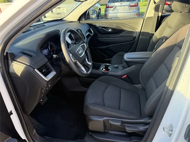 2022 Gmc Terrain SLE photo 4