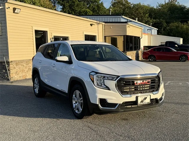 2022 Gmc Terrain SLE photo 2