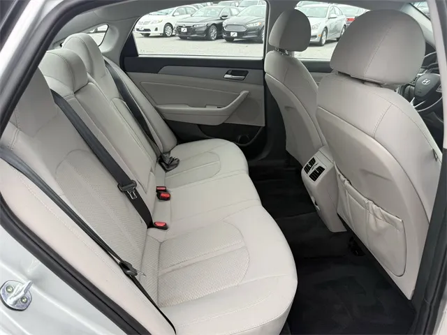 2018 Hyundai Sonata SEL photo 4