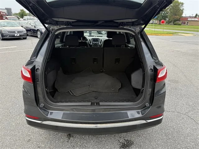2021 Chevrolet Equinox LT photo 13