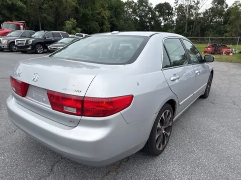 More photos of 2005 Honda Accord EX at Hi Lo Auto Sales - Frederick - Route 40, MD