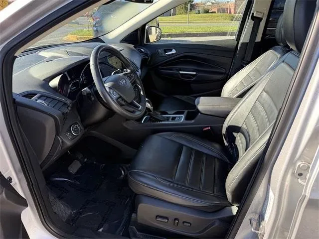 2019 Ford Escape Titanium - Photo 13
