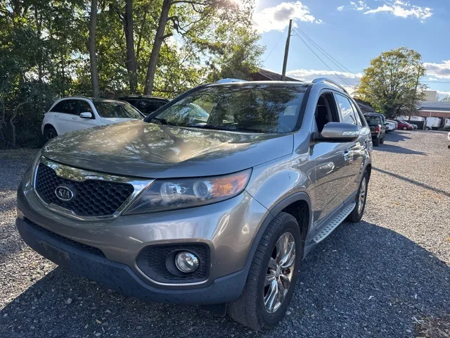 Silver 2011 Kia Sorento EX for sale in Frederick, MD