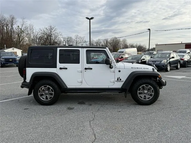 2013 Jeep Wrangler Unlimited Rubicon - Photo 6
