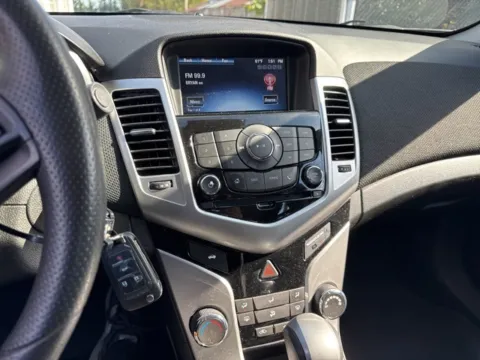 More photos of 2015 Chevrolet Cruze 1LT at Hi Lo Auto Sales - Frederick - Route 40, MD