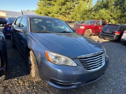 More photos of 2011 Chrysler 200 Touring at Hi Lo Auto Sales - Frederick - Route 40, MD