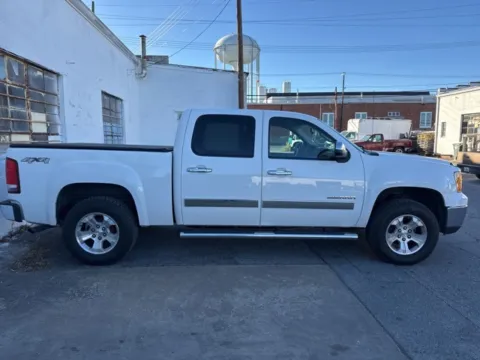 More photos of 2011 GMC Sierra 1500 SLE at Hi Lo Auto Sales - Frederick - Route 40, MD