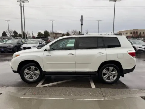 More photos of 2011 Toyota Highlander Limited at Twin Falls Subaru, ID