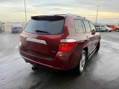 More photos of 2010 Toyota Highlander Limited at Twin Falls Subaru, ID