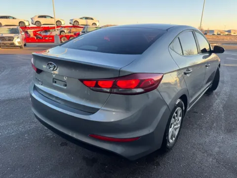 More photos of 2018 Hyundai Elantra SE at Twin Falls Subaru, ID