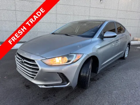 Gray 2018 Hyundai Elantra SE for sale in Twin Falls, ID