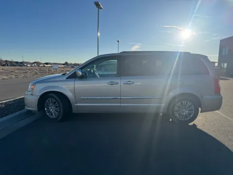 More photos of 2014 Chrysler Town & Country Touring-L at Twin Falls Subaru, ID
