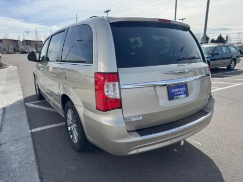 More photos of 2014 Chrysler Town & Country Touring-L at Twin Falls Subaru, ID