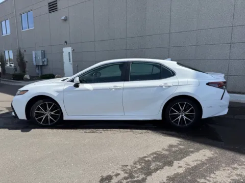 More photos of 2021 Toyota Camry SE at Twin Falls Subaru, ID