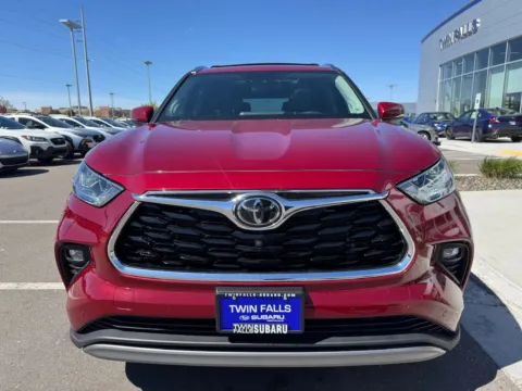 Photos of 2022 Toyota Highlander Platinum for sale in Twin Falls, ID at Twin Falls Subaru