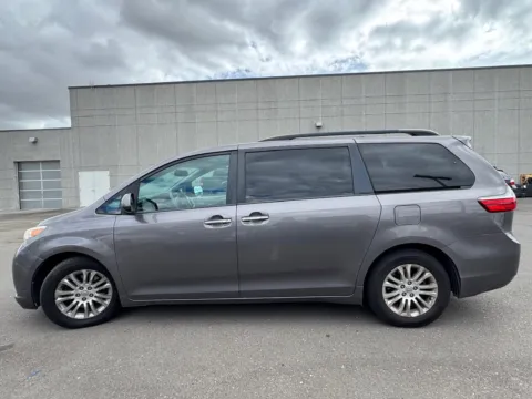 More photos of 2016 Toyota Sienna XLE at Twin Falls Subaru, ID