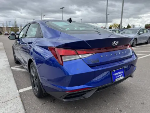 More photos of 2023 Hyundai Elantra SEL at Twin Falls Subaru, ID
