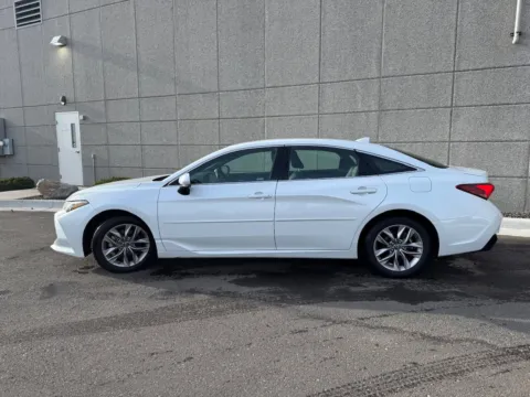 More photos of 2019 Toyota Avalon XLE at Twin Falls Subaru, ID