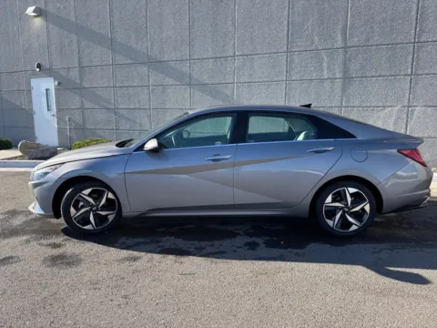 More photos of 2021 Hyundai Elantra Limited at Twin Falls Subaru, ID