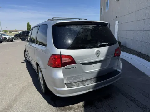 More photos of 2011 Volkswagen Routan SEL at Twin Falls Subaru, ID