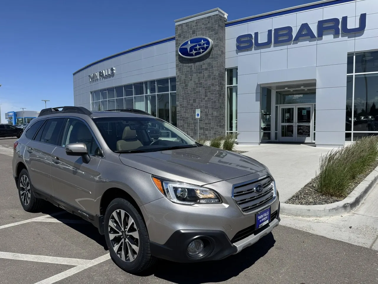 Gray 2017 Subaru Outback Limited for sale in Twin Falls, ID