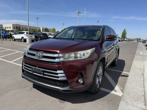 Another view of 2019 Toyota Highlander Limited Platinum for sale in Twin Falls, ID at Twin Falls Subaru