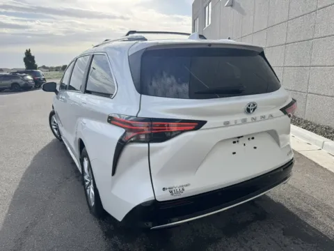 More photos of 2025 Toyota Sienna Limited at Twin Falls Subaru, ID