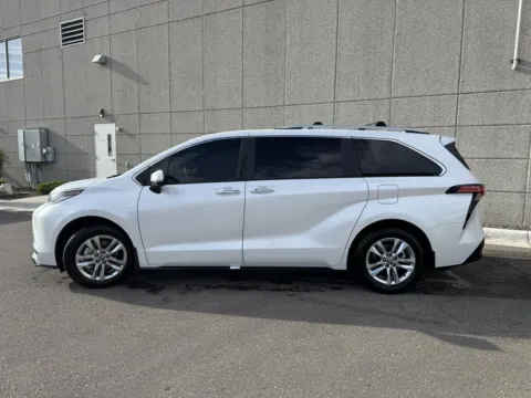More photos of 2025 Toyota Sienna Limited at Twin Falls Subaru, ID