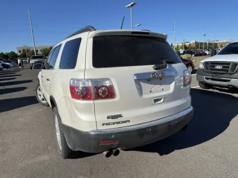 More photos of 2008 GMC Acadia SLT1 at Twin Falls Subaru, ID