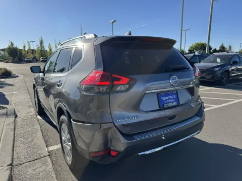 More photos of 2017 Nissan Rogue SV at Twin Falls Subaru, ID