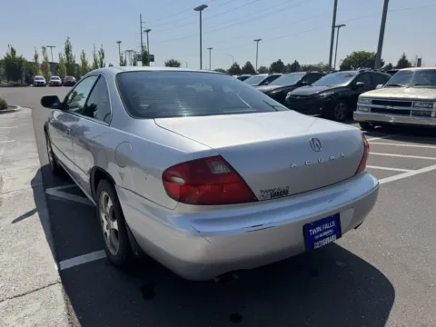 More photos of 2001 Acura CL 3.2 at Twin Falls Subaru, ID