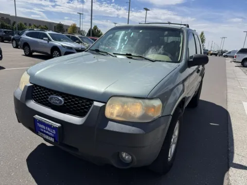 More photos of 2006 Ford Escape XLT at Twin Falls Subaru, ID