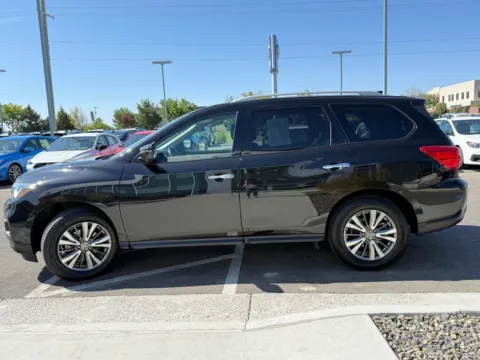More photos of 2020 Nissan Pathfinder SL at Twin Falls Subaru, ID