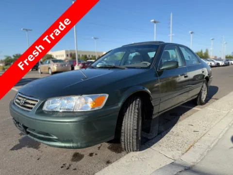 Green 2000 Toyota Camry LE for sale in Twin Falls, ID