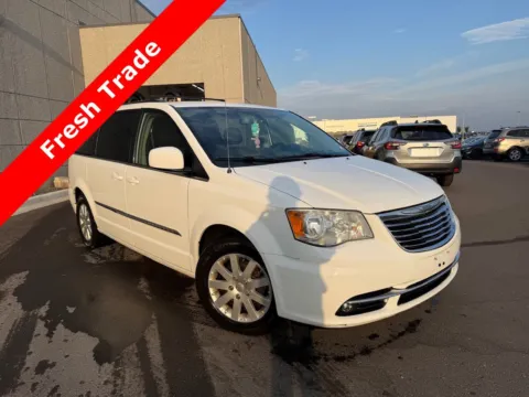 White 2014 Chrysler Town & Country Touring for sale in Twin Falls, ID