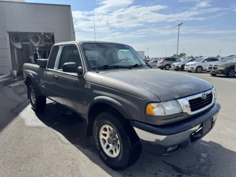Photos of 2000 Mazda B-Series 4WD Truck SE for sale in Twin Falls, ID at Twin Falls Subaru