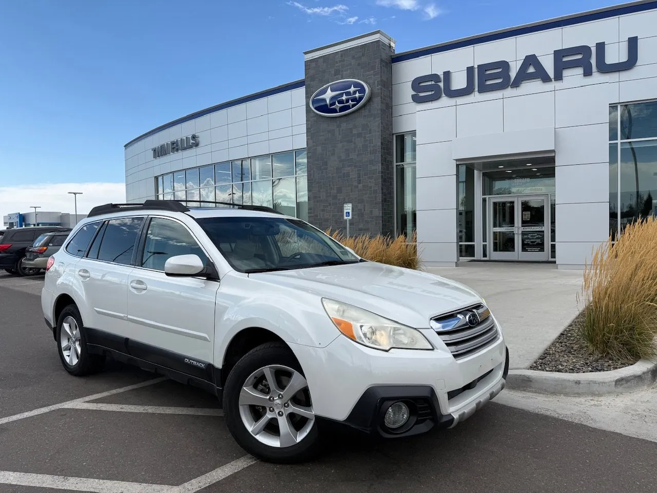 White 2013 Subaru Outback 2.5i Limited for sale in Twin Falls, ID