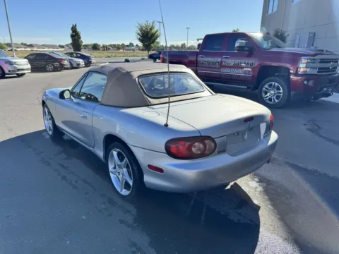 More photos of 2001 Mazda MX-5 Miata at Twin Falls Subaru, ID