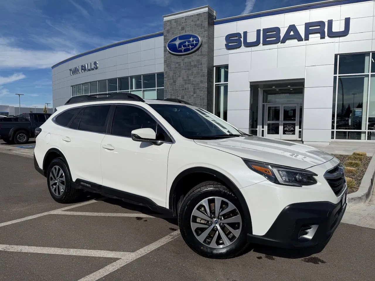 White 2022 Subaru Outback Premium for sale in Twin Falls, ID