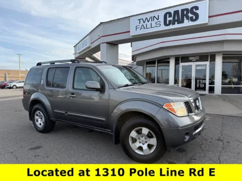 Gray 2006 Nissan Pathfinder LE for sale in Twin Falls, ID