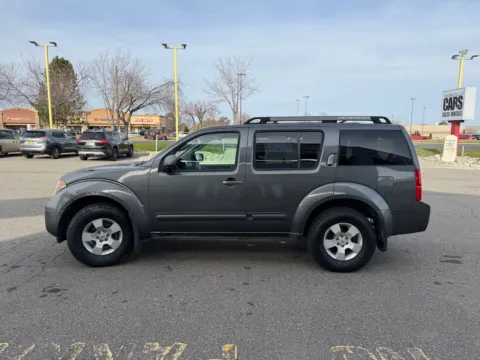 More photos of 2006 Nissan Pathfinder LE at Twin Falls Cars Sales and Rentals, ID