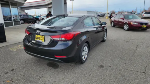 More photos of 2016 Hyundai Elantra SE at Twin Falls Cars Sales and Rentals, ID